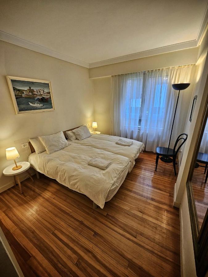Amplio Piso En La Playa De 135 M2 Con Garaje Apartment Zarautz Luaran gambar